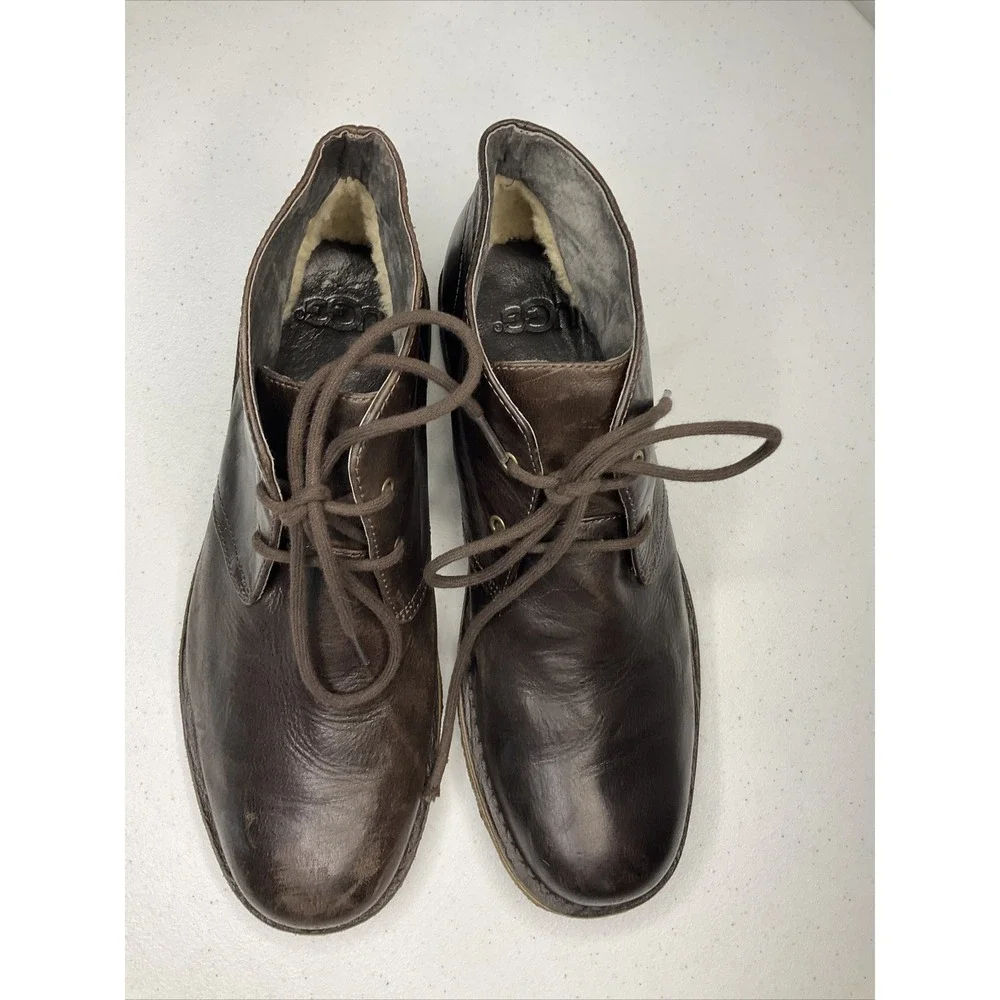 UGG Leighton Chukka Boot 3275 Leather Shoes Chocolate Brown 2 eye Men Sz 12‎